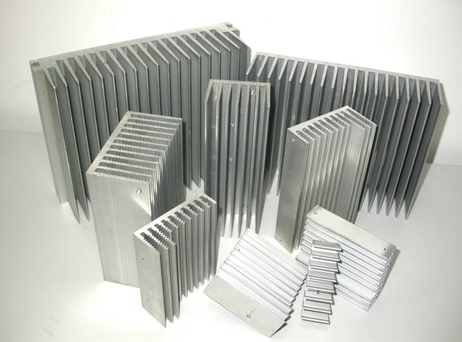 Aluminum extrusion heatsink